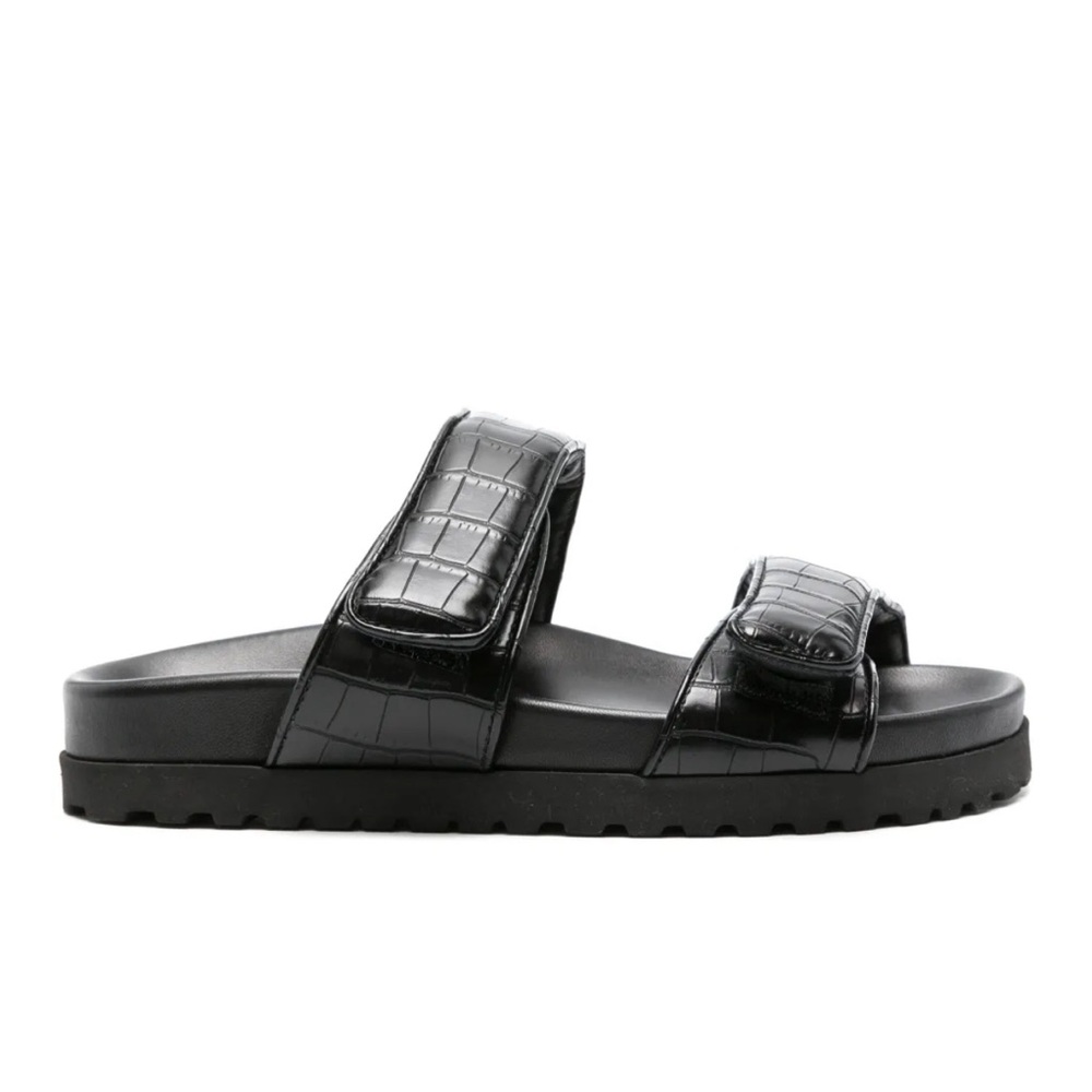 GIA BORGHINI
Adelaide platform sandals